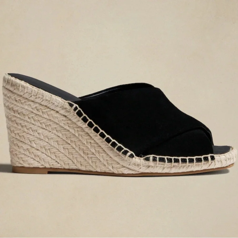 Banana Republic Espadrille, Suede Black Wedge, size 6 but fits more like a 5.5